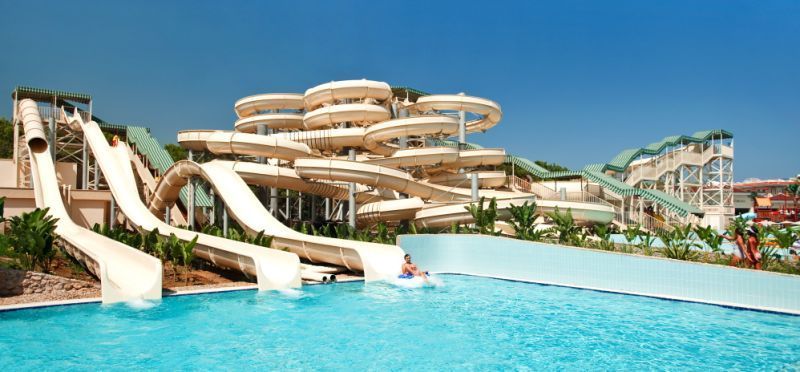 REISELAND TÜRKEI - Moderne Strandhotels mit Aquapark
