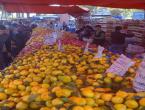 Obstverkäufer am Markt in Konya