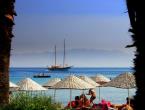 Ein Abtecher zur griechische Insel Kos ist in nur 20 Min.per Boot möglich